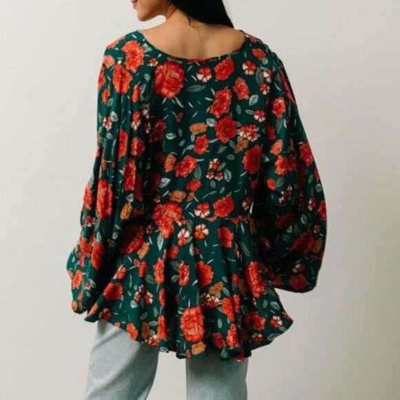 HAYDEN LOS ANGELES Green Boho Oversized Peplum V Neck Floral Top Size Large - Picture 2 of 7